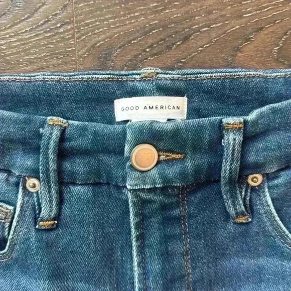 Good American Jeans.  Women’s size 2/26.  Like new! - Picture 2 of 5